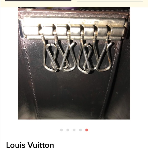 🔥🔥L.V.🔥🔥BLINGED OUT KEY CASE🔥🔥 - Picture 5 of 5